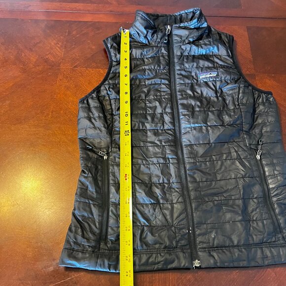 Patagonia Womens Black Quilted Insulated Vest S Lightweight Warm Layering read - Picture 10 of 15